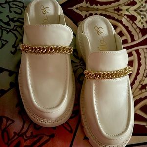 Brand New! Only worn Once! 6.5 Off white, Chunky slip-ons